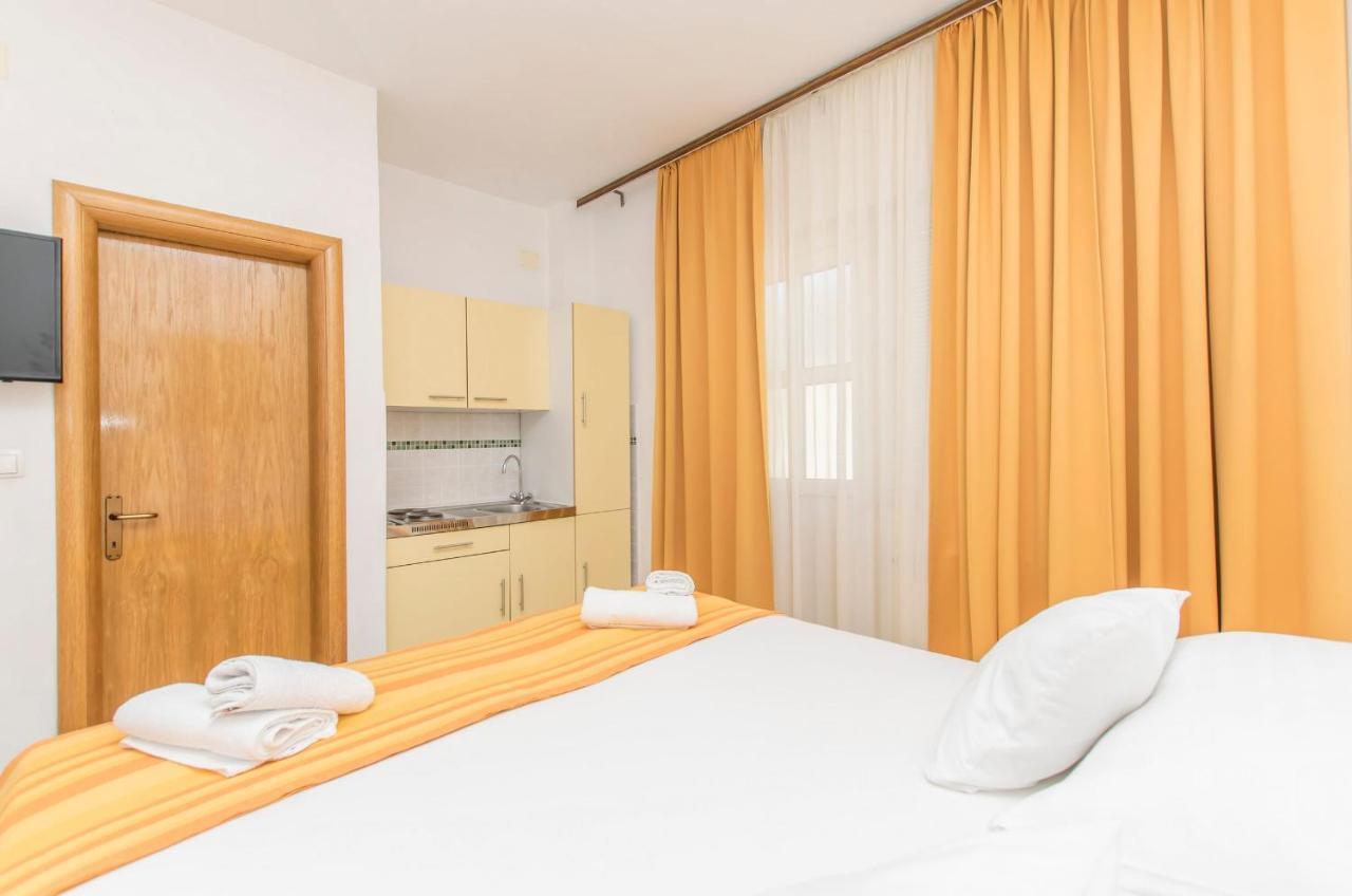 Apartments Blazica Vodice Bagian luar foto