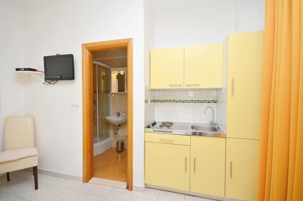 Apartments Blazica Vodice Bagian luar foto